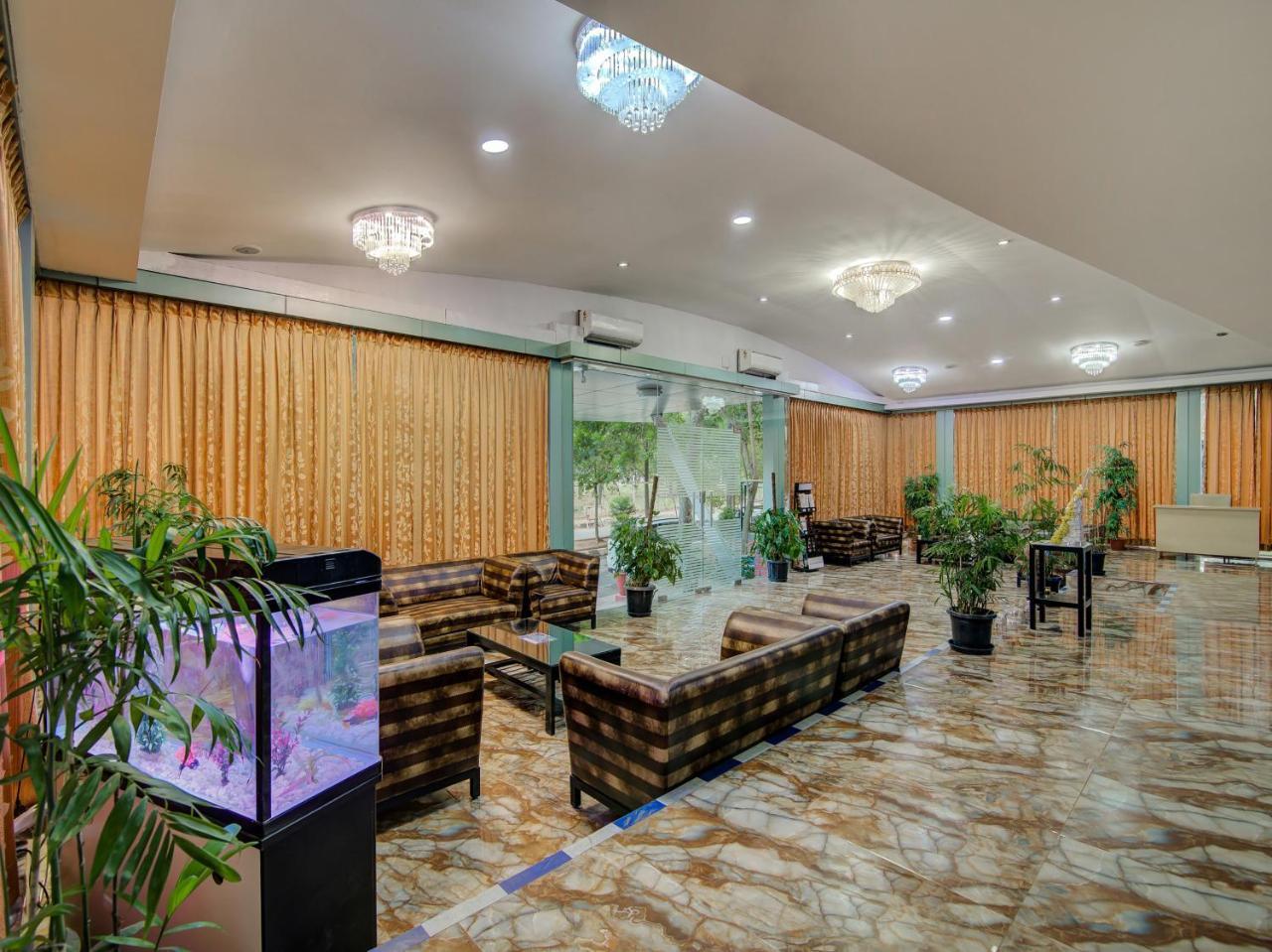 加登尼亚舒适套房酒店 班加罗尔 外观 照片